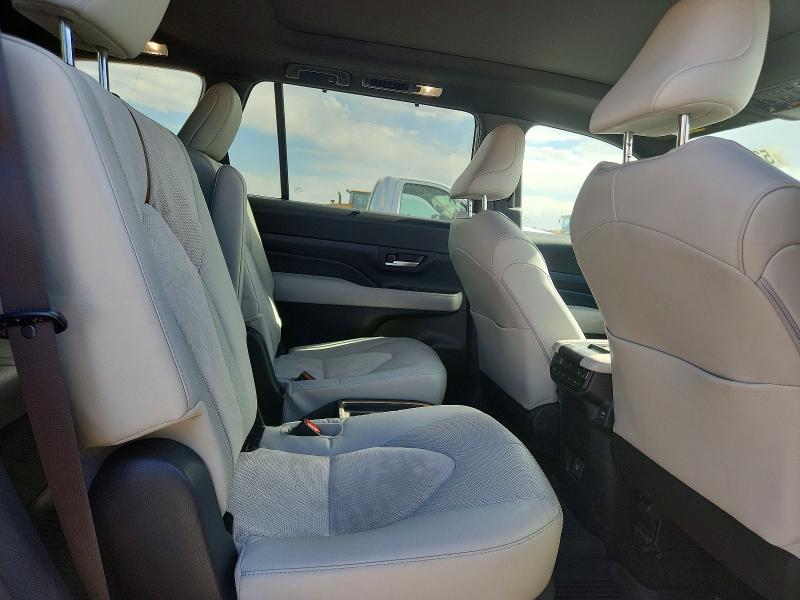 53285716 :رقم المزاد ، 5TDADAB53TS033289 vin ، 2026 Toyota Grand Highlander Hybrid مزاد بيع