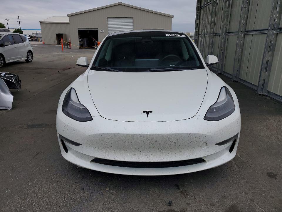2022 Tesla Model 3 მანქანა იყიდება აუქციონზე, vin: 5YJ3E1EA1NF361977, აუქციონის ნომერი: 52386626