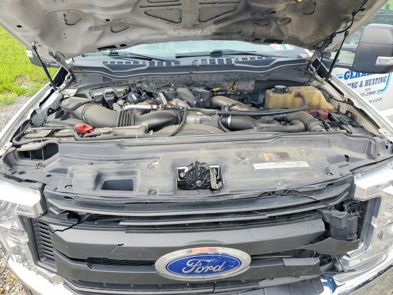 54801566 :رقم المزاد ، 1FDUF5HT3KEF85427 vin ، 2019 Ford F550 مزاد بيع