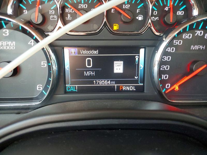 51264556 :رقم المزاد ، 1GNSKHKC5JR334716 vin ، 2018 Chevrolet Suburban مزاد بيع