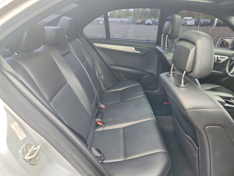 Продажа на аукционе авто 2012 Mercedes-benz C, vin: WDDGF8BBXCR209553, номер лота: 52868876