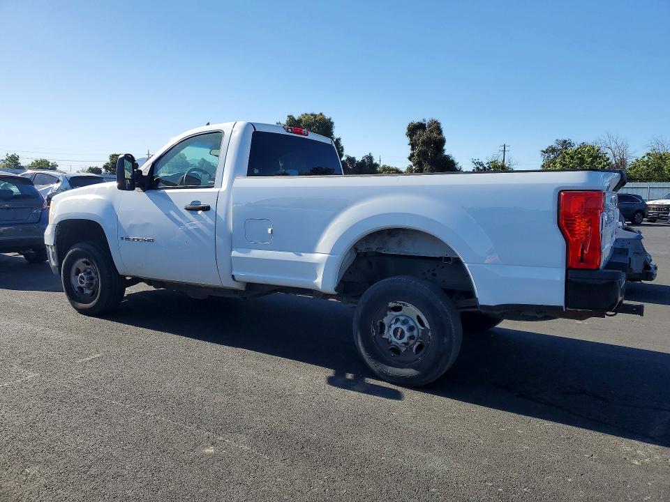 54005206 :رقم المزاد ، 1GDHC24K58E108240 vin ، 2008 Gmc Sierra مزاد بيع
