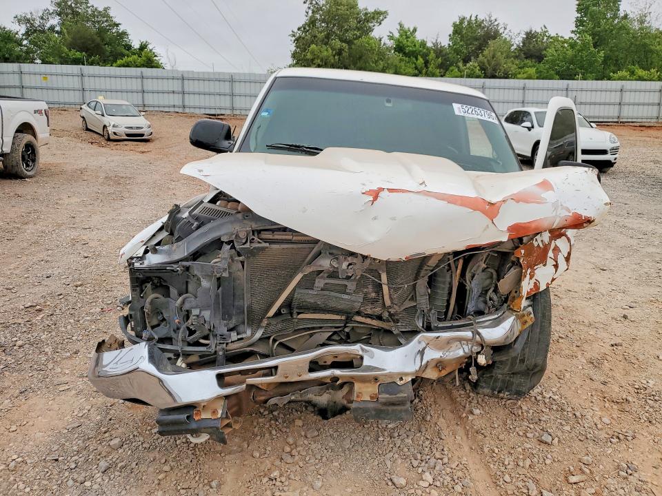 2000 Gmc New Sierra მანქანა იყიდება აუქციონზე, vin: 2GTEC19T3Y1302091, აუქციონის ნომერი: 52263796