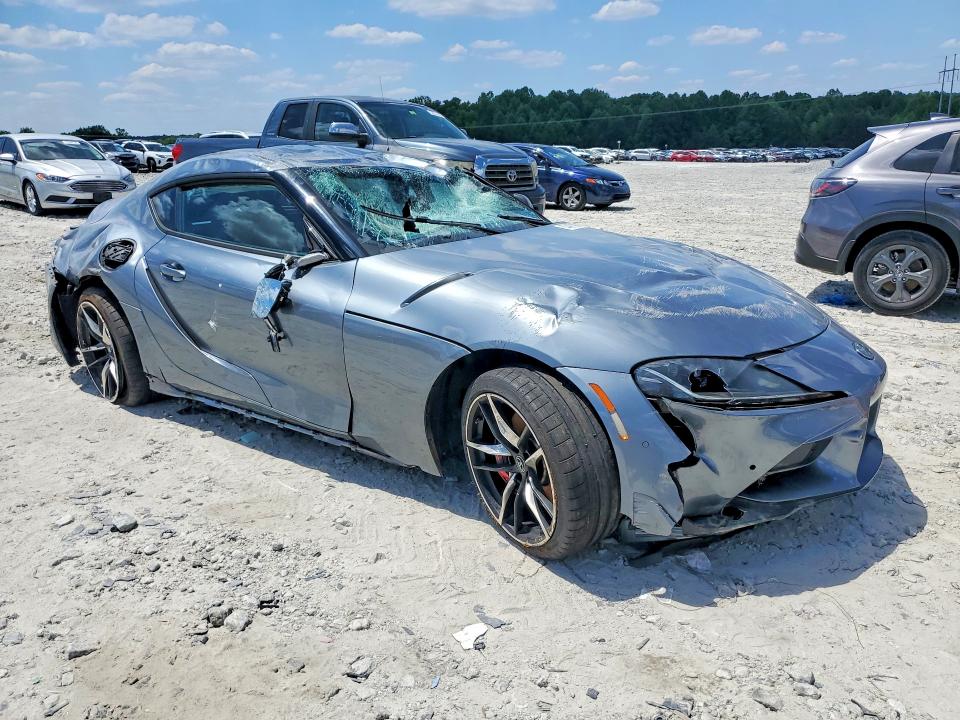 53070966 :رقم المزاد ، WZ1DB0C04MW044689 vin ، 2021 Toyota Gr Supra مزاد بيع