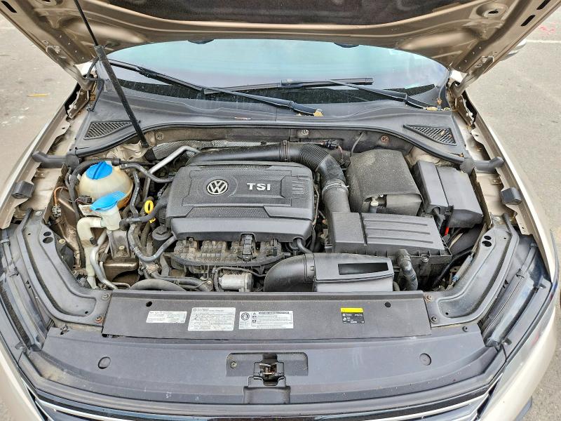55421796 :رقم المزاد ، 1VWAT7A30GC011874 vin ، 2016 Volkswagen Passat مزاد بيع