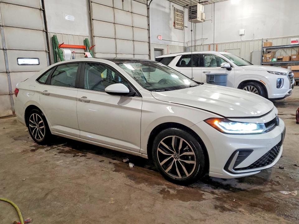 Продаж на аукціоні авто 2025 Volkswagen Jetta, vin: 3VW7X7BU6SM037456, номер лоту: 53468846