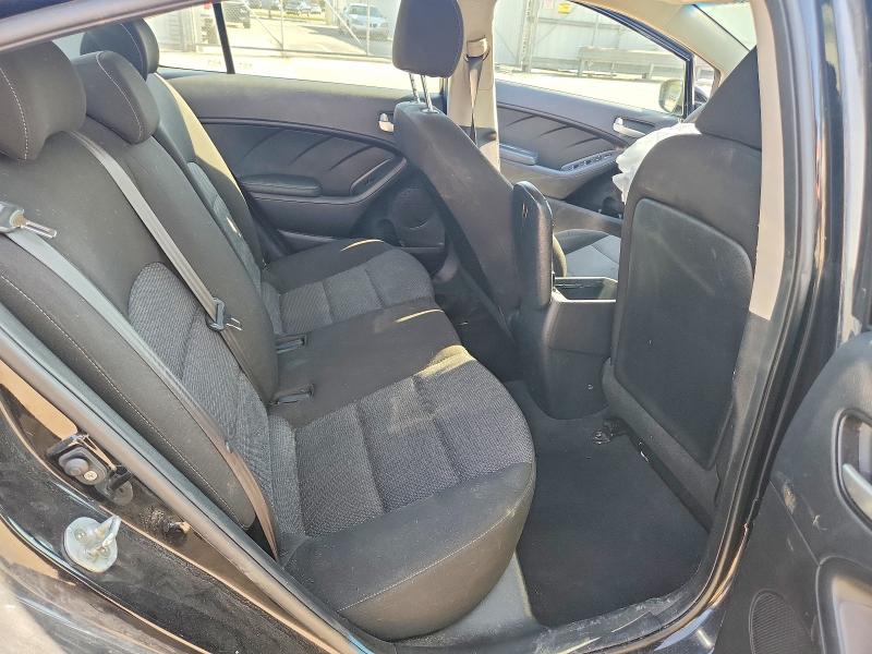 54899996 :رقم المزاد ، 3KPFK4A71JE195753 vin ، 2018 Kia Forte مزاد بيع
