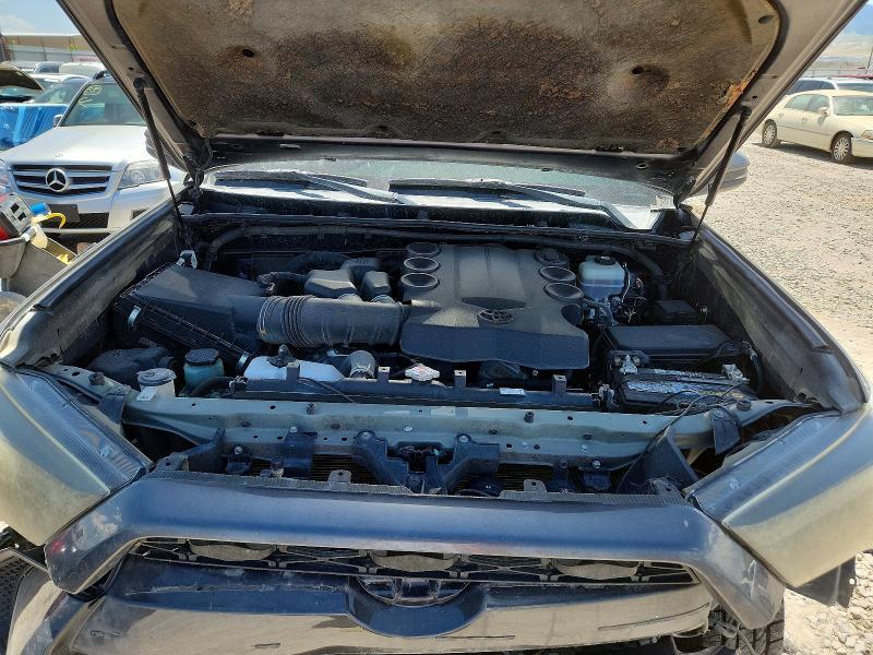 54536916 :رقم المزاد ، JTERU5JRXM5870686 vin ، 2021 Toyota 4runner مزاد بيع