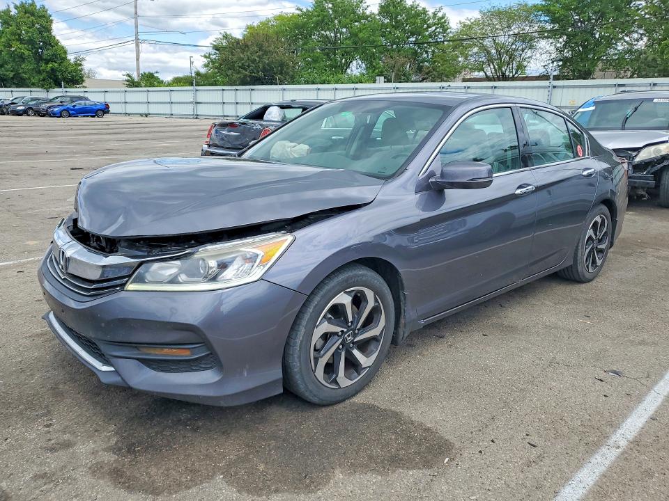Auction sale of the 2017 Honda Accord, vin: 1HGCR3F81HA029371, lot number: 53747366