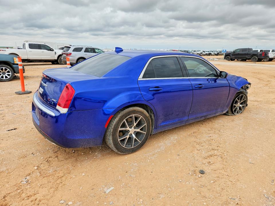 2020 Chrysler 300 მანქანა იყიდება აუქციონზე, vin: 2C3CCAAG1LH189560, აუქციონის ნომერი: 54686666