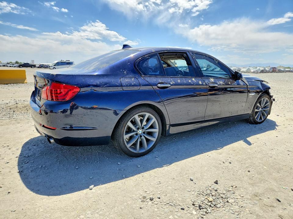 54101876 :رقم المزاد ، WBAFU7C5XBC777816 vin ، 2011 Bmw 535 مزاد بيع