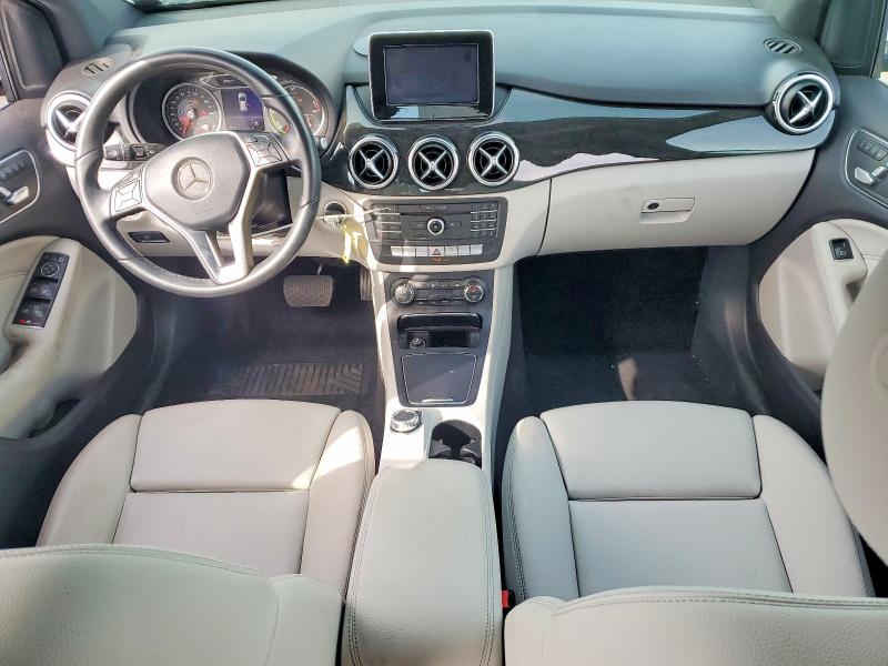 55174776 :رقم المزاد ، WDDVP9AB0HJ013946 vin ، 2017 Mercedes-benz B مزاد بيع