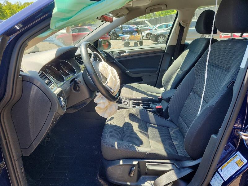 52091446 :رقم المزاد ، WVWKR7AU5HW950873 vin ، 2017 Volkswagen E-golf مزاد بيع
