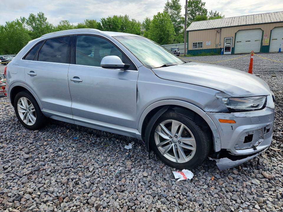 54301316 :رقم المزاد ، WA1JCCFS2HR001058 vin ، 2017 Audi Q3 مزاد بيع