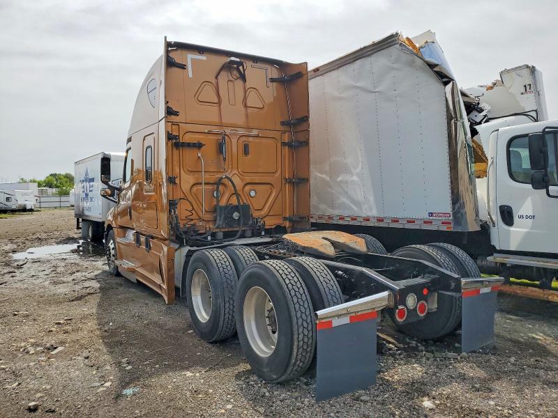 53957036 :رقم المزاد ، 3AKJHHDR1JSHU5490 vin ، 2018 Freightliner Cascadia 126 مزاد بيع