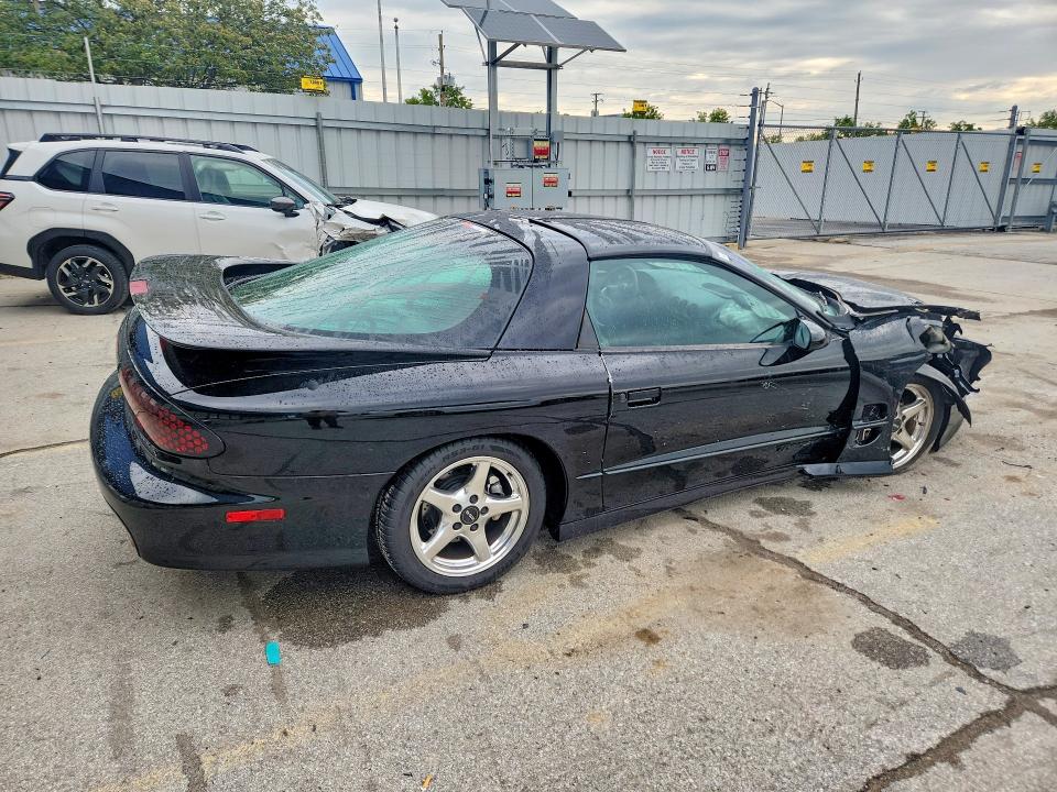 52913316 :رقم المزاد ، 2G2FV22G9X2233504 vin ، 1999 Pontiac Firebird مزاد بيع