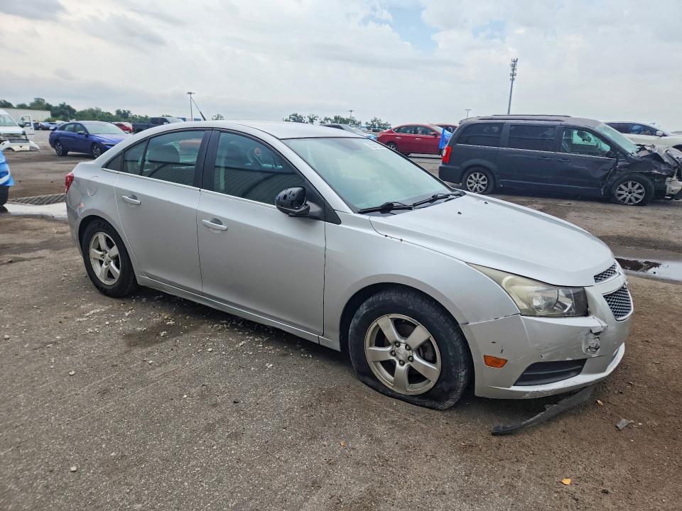 53312286 :رقم المزاد ، 1G1PC5SB4D7239073 vin ، 2013 Chevrolet Cruze مزاد بيع