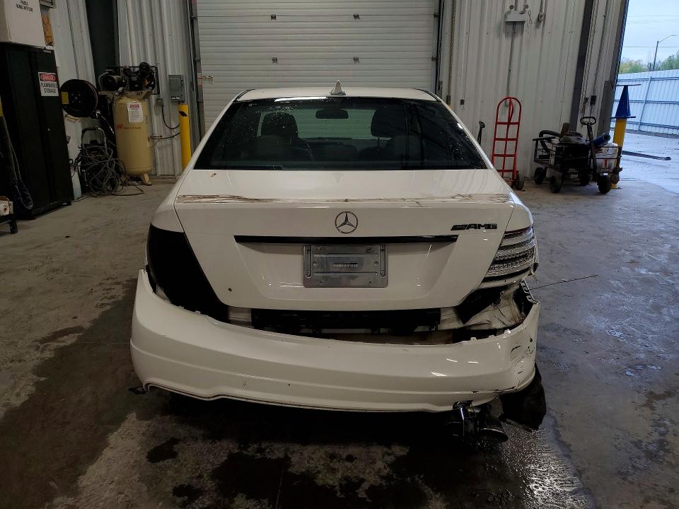 Продажа на аукционе авто 2013 Mercedes-benz C, vin: WDDGF4HB2DA803490, номер лота: 48837746