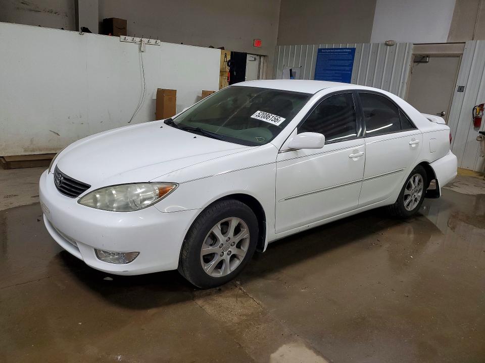 2006 Toyota Camry მანქანა იყიდება აუქციონზე, vin: 4T1BE30K66U709378, აუქციონის ნომერი: 52086156