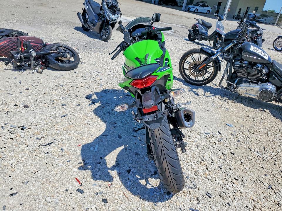 2014 Kawasaki Ex300 მანქანა იყიდება აუქციონზე, vin: JKAEX8B19EA009247, აუქციონის ნომერი: 52135216