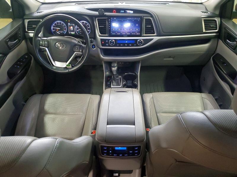 54072966 :رقم المزاد ، 5TDYZRFH2KS333519 vin ، 2019 Toyota Highlander مزاد بيع