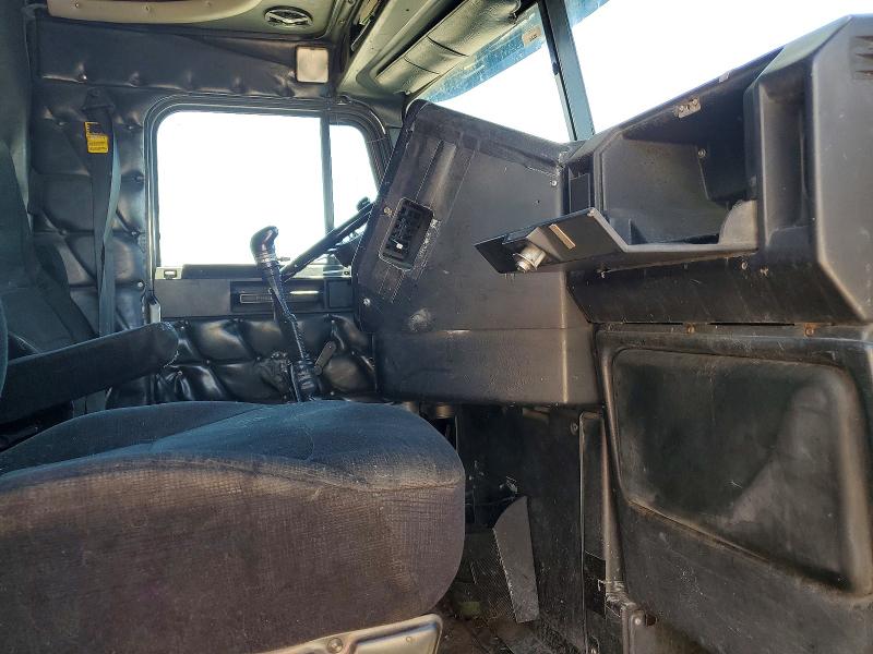 2000 Freightliner 108sd მანქანა იყიდება აუქციონზე, vin: 1FUPCDYB4YPG54792, აუქციონის ნომერი: 53175436