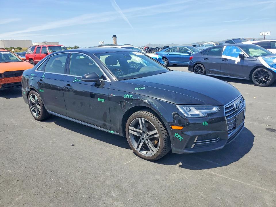 Aukcja sprzedaży 2018 Audi A4, vin: WAULMAF47JA044667, numer aukcji: 52576256