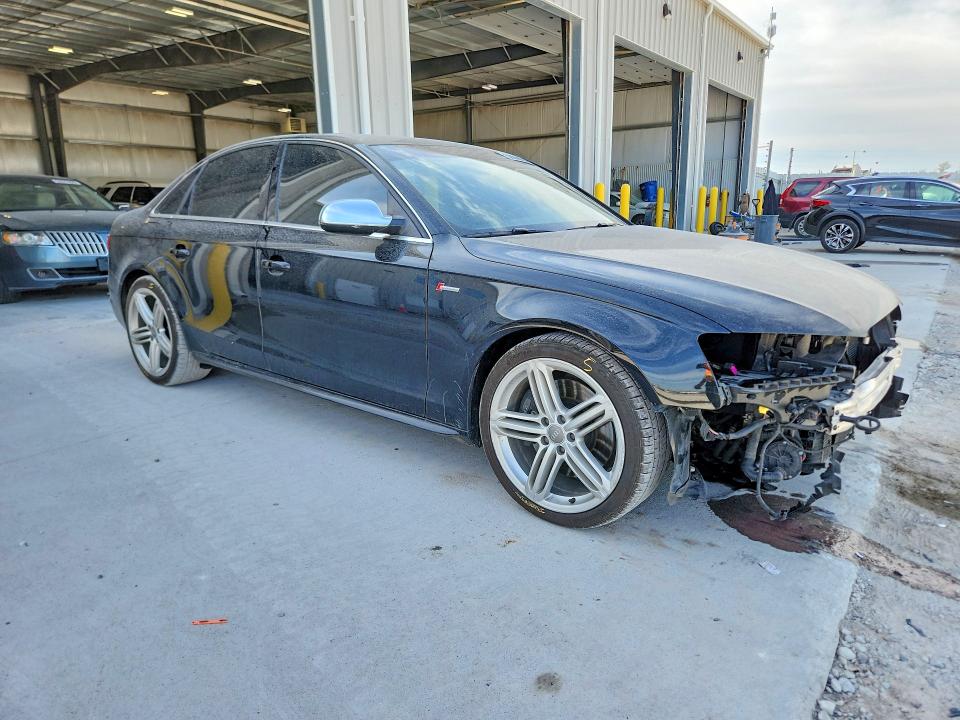 52939126 :رقم المزاد ، WAUBGAFL8EA013105 vin ، 2014 Audi S4 مزاد بيع