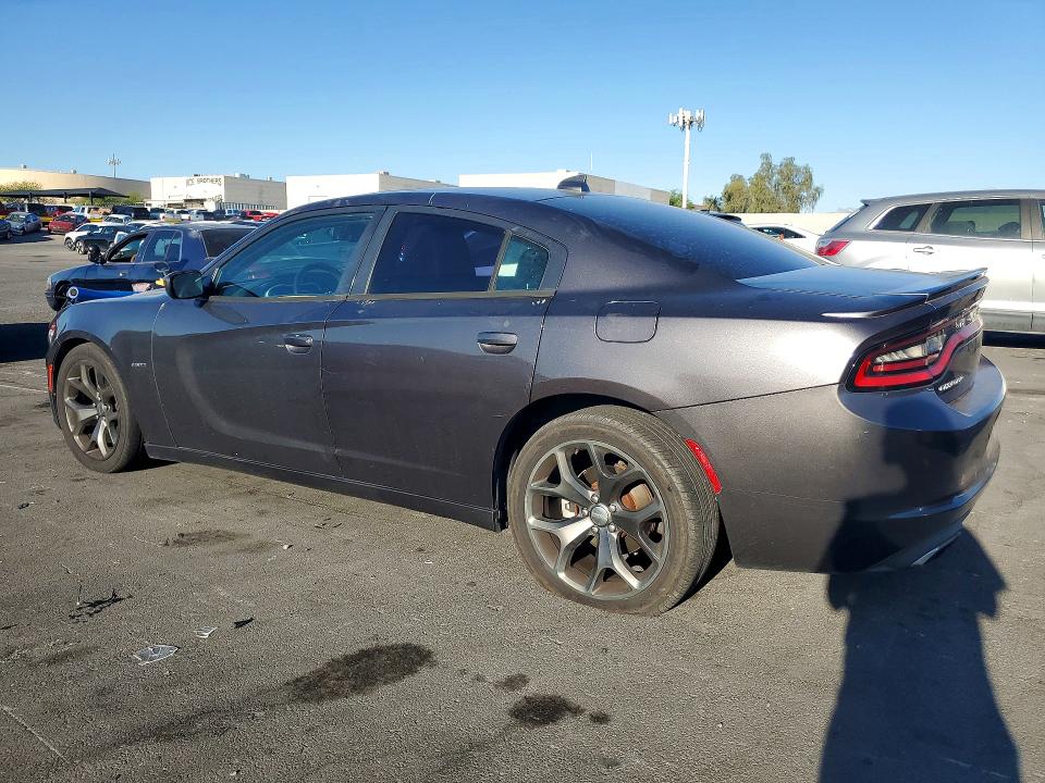 52860396 :رقم المزاد ، 2C3CDXCT2FH902402 vin ، 2015 Dodge Charger مزاد بيع