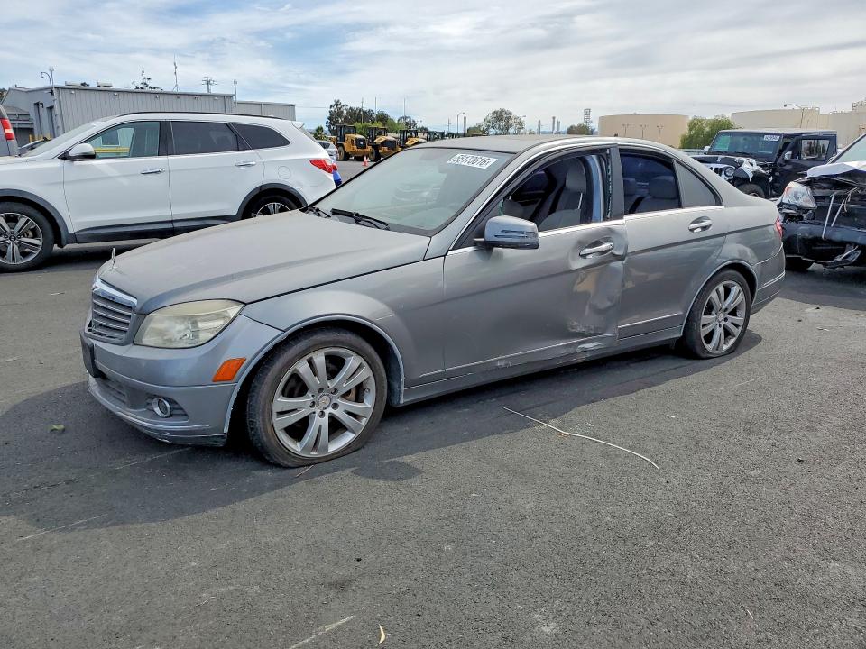 55173616 :رقم المزاد ، WDDGF5EB2AF436163 vin ، 2010 Mercedes-benz C مزاد بيع