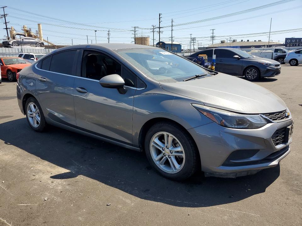 2018 Chevrolet Cruze მანქანა იყიდება აუქციონზე, vin: 1G1BE5SM1J7186771, აუქციონის ნომერი: 54615846