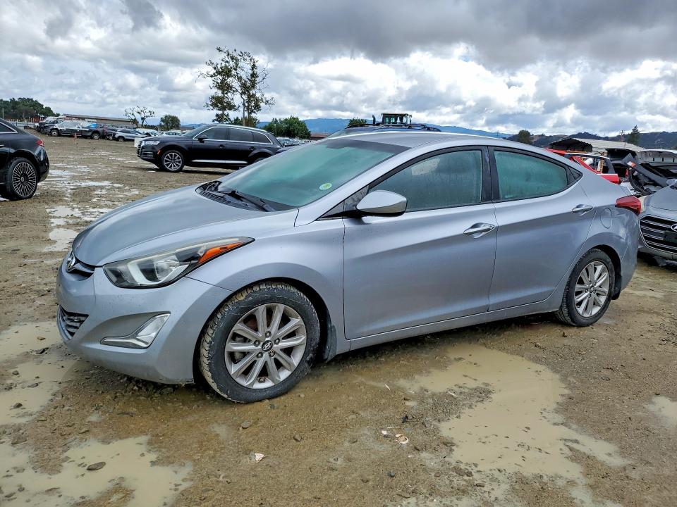 2015 Hyundai Elantra მანქანა იყიდება აუქციონზე, vin: 5NPDH4AEXFH613587, აუქციონის ნომერი: 54668696