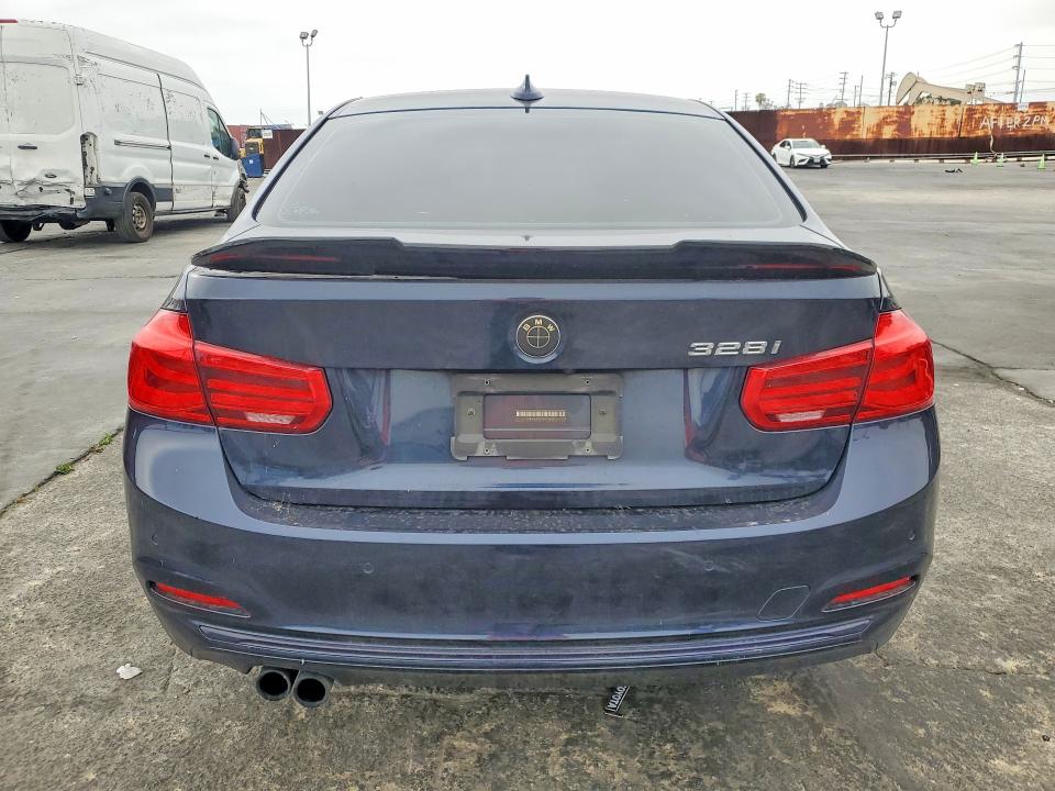 Продажа на аукционе авто 2016 Bmw 328, vin: WBA8E9G51GNT85461, номер лота: 52491926