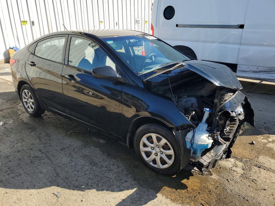 52030746 :رقم المزاد ، KMHCT4AE8CU121891 vin ، 2012 Hyundai Accent مزاد بيع