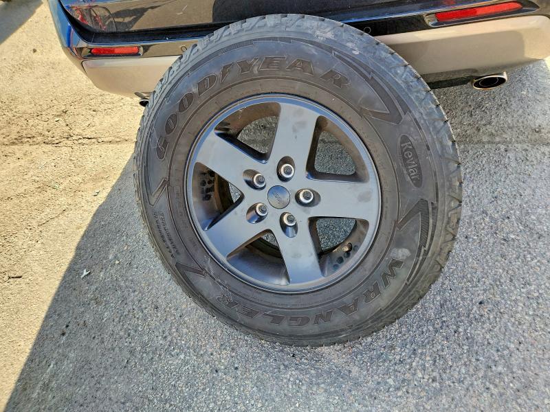 53517326 :رقم المزاد ، 1C4HJXDN1MW811825 vin ، 2021 Jeep Wrangler Unlimited مزاد بيع
