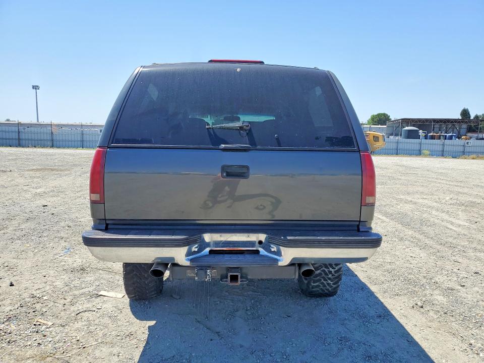 54417166 :رقم المزاد ، 3GNGK26J7XG169479 vin ، 1999 Chevrolet Suburban مزاد بيع
