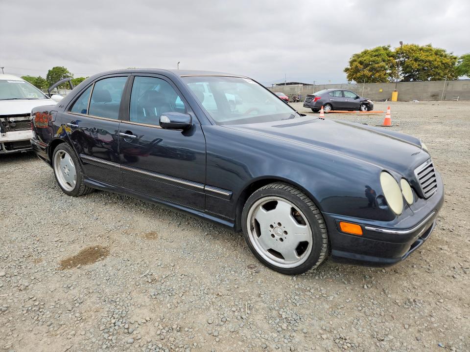 53454026 :رقم المزاد ، WDBJF74J9YB056063 vin ، 2000 Mercedes-benz E مزاد بيع