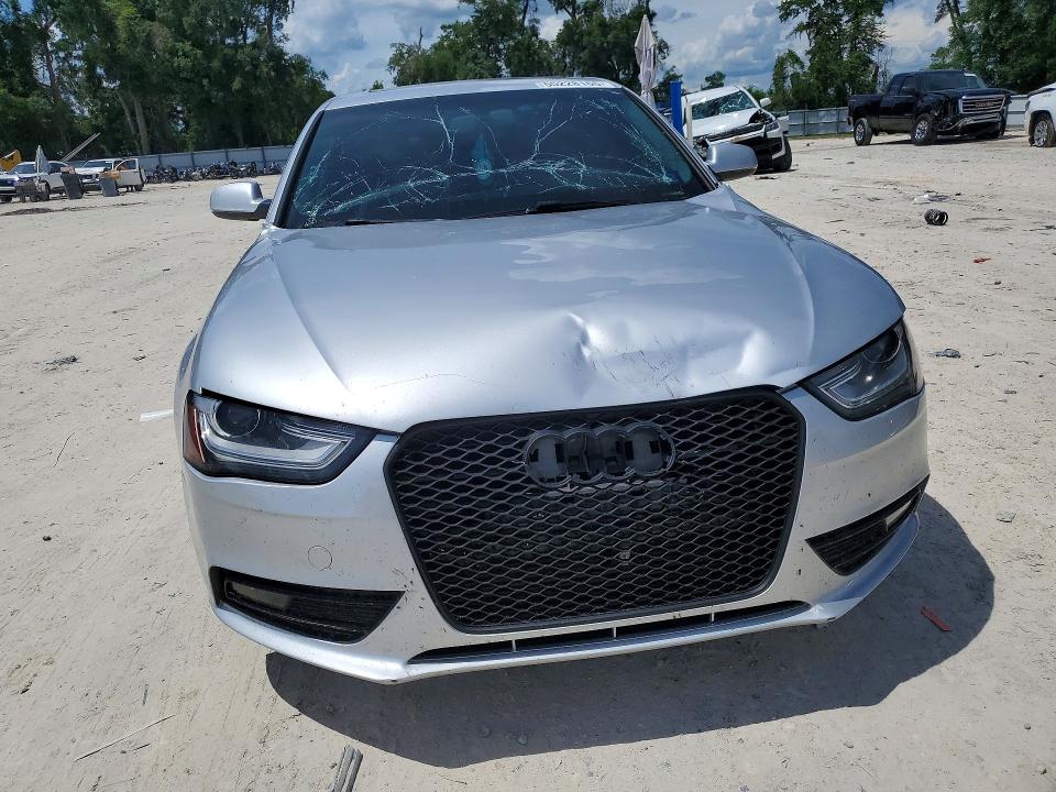 55228166 :رقم المزاد ، WAUFFAFL9DN018129 vin ، 2013 Audi A4 مزاد بيع