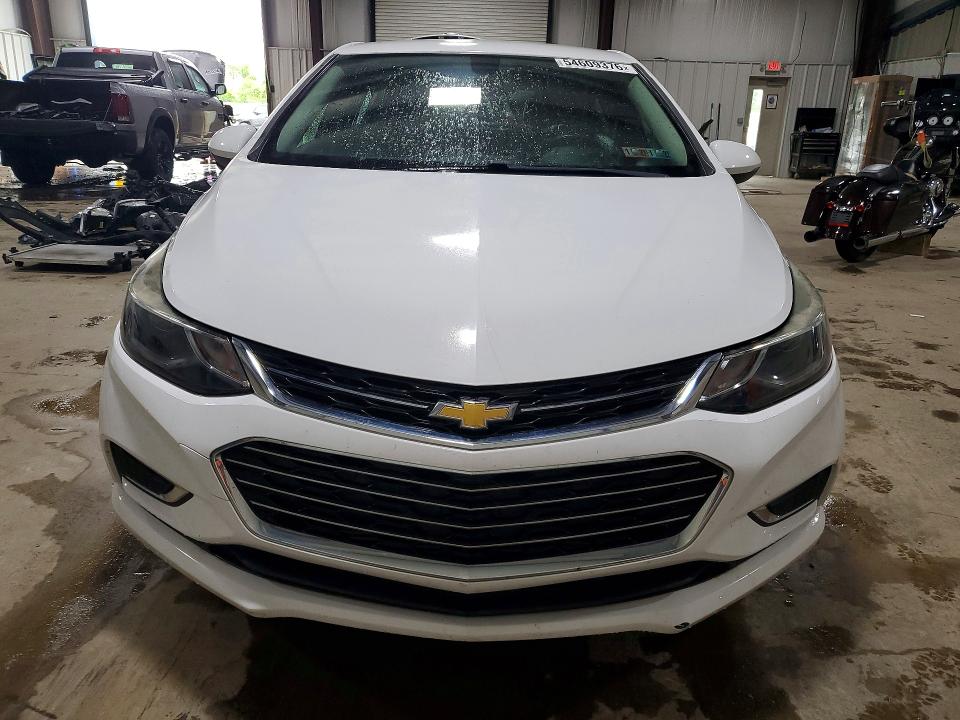 54609376 :رقم المزاد ، 3G1BF6SM2JS638831 vin ، 2018 Chevrolet Cruze مزاد بيع