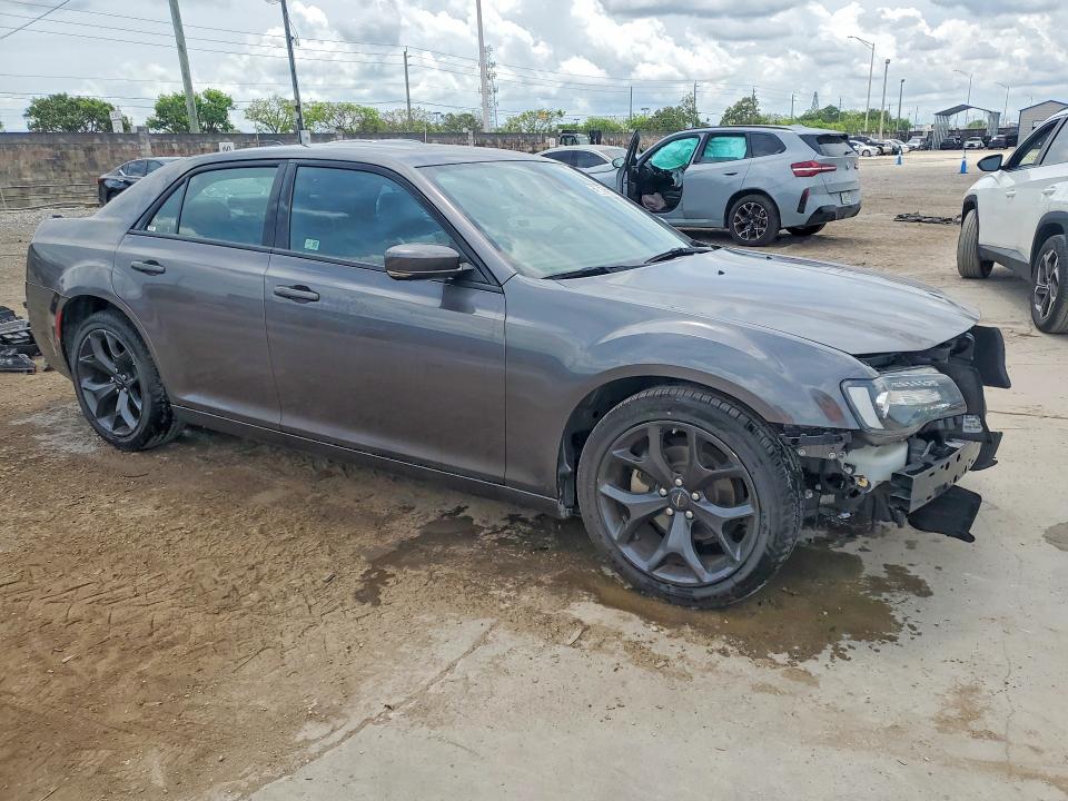 53093756 :رقم المزاد ، 2C3CCABG2PH641097 vin ، 2023 Chrysler 300 مزاد بيع