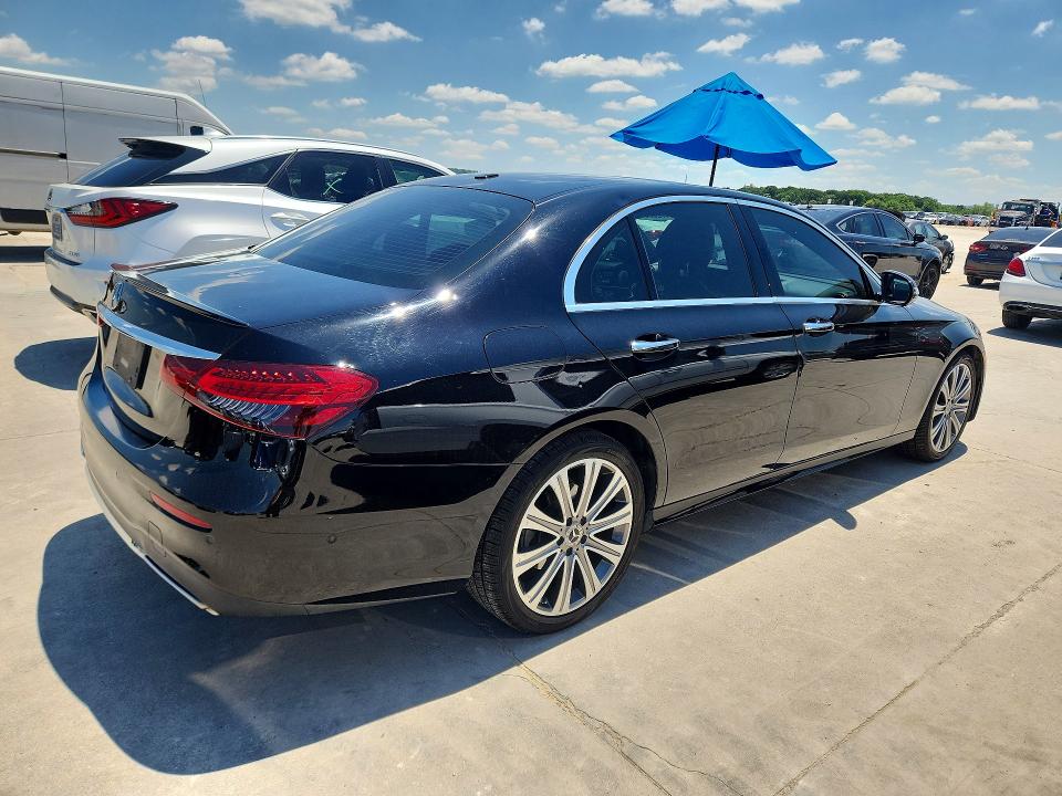 53472586 :رقم المزاد ، W1KZF8DB6MA950997 vin ، 2021 Mercedes-benz E مزاد بيع
