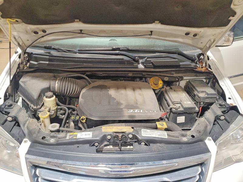 51895166 :رقم المزاد ، 2C4RC1CG0GR240419 vin ، 2016 Chrysler Town & Country مزاد بيع