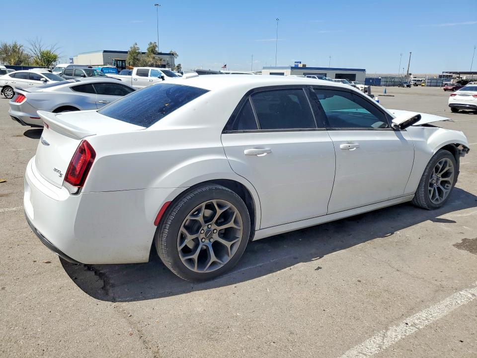 Продажа на аукционе авто 2018 Chrysler 300, vin: 2C3CCABG8JH191561, номер лота: 53965346