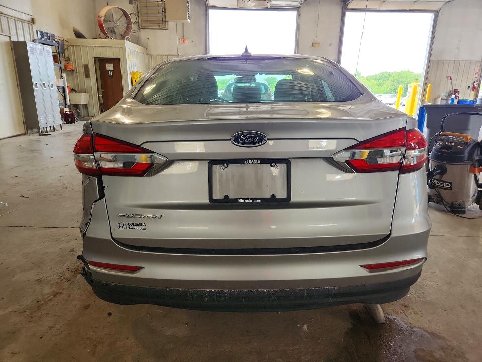 2020 Ford Fusion მანქანა იყიდება აუქციონზე, vin: 3FA6P0G7XLR170174, აუქციონის ნომერი: 54971336