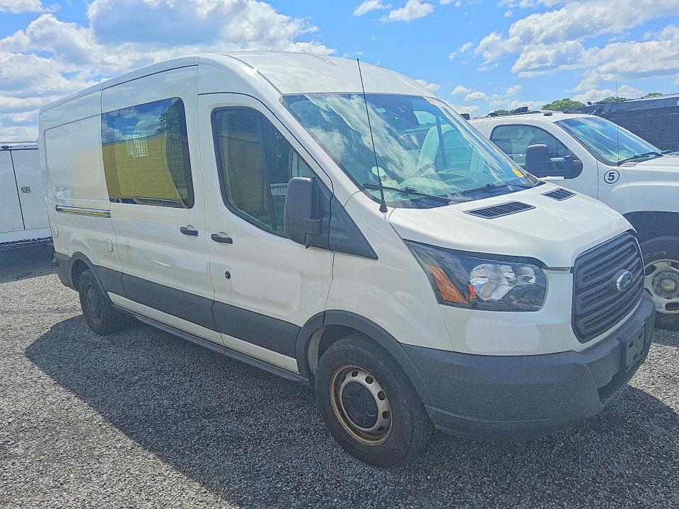53399946 :رقم المزاد ، 1FTBW2CM7JKB37542 vin ، 2018 Ford Transit مزاد بيع