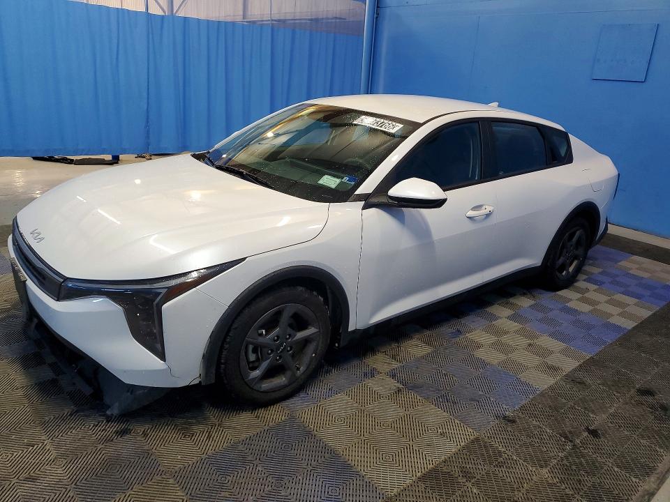 Продаж на аукціоні авто 2025 Kia K4, vin: 3KPFT4DE3SE006318, номер лоту: 53973766