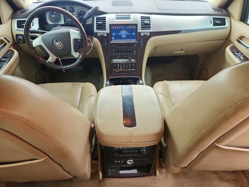 2009 Cadillac Escalade მანქანა იყიდება აუქციონზე, vin: 1GYFK13279R246845, აუქციონის ნომერი: 53907176