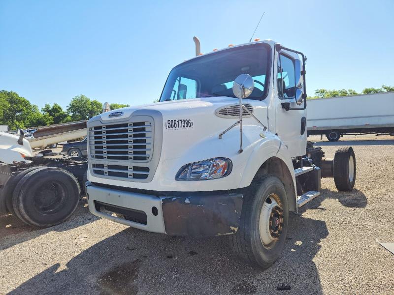 50617386 :رقم المزاد ، 1FUBC5CY2FHGK0773 vin ، 2015 Freightliner M2 مزاد بيع