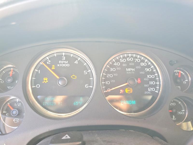 52741636 :رقم المزاد ، 1GNSCJE02DR218173 vin ، 2013 Chevrolet Suburban مزاد بيع