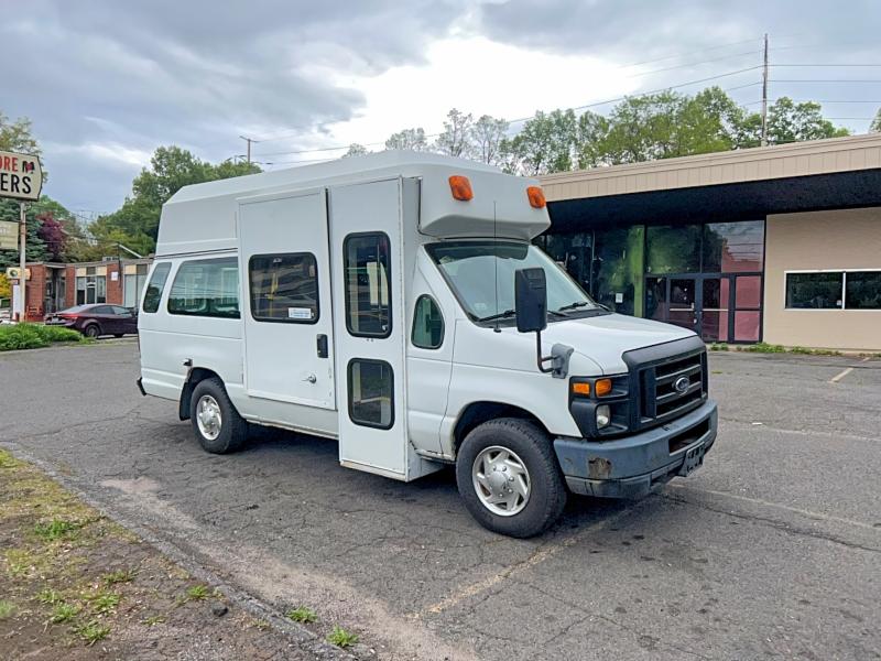 54528006 :رقم المزاد ، 1FTDS3EL6BDB24396 vin ، 2011 Ford Econoline مزاد بيع